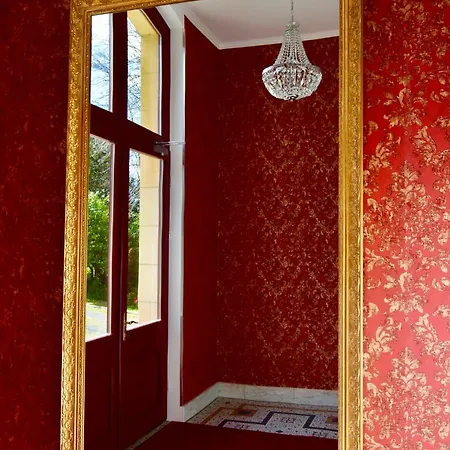 D'hotes Le Clos Des Marronniers 住宿加早餐酒店 3*