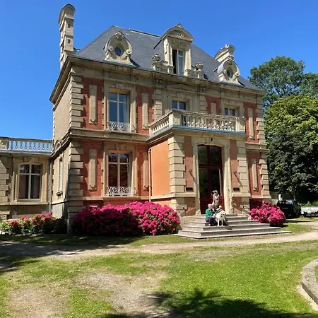 D'hotes Le Clos Des Marronniers Bed & Breakfast 3*