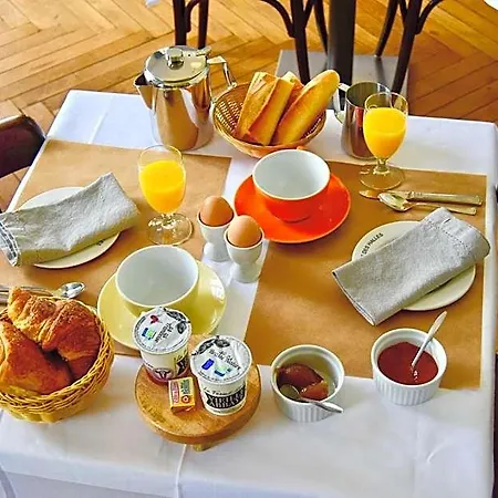 D'hotes Le Clos Des Marronniers Bed & Breakfast