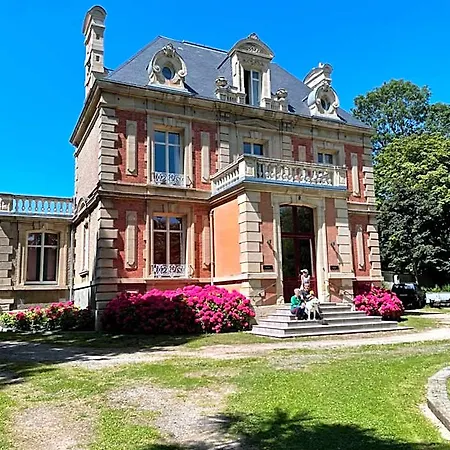 D'hotes Le Clos Des Marronniers Bed & Breakfast 3*