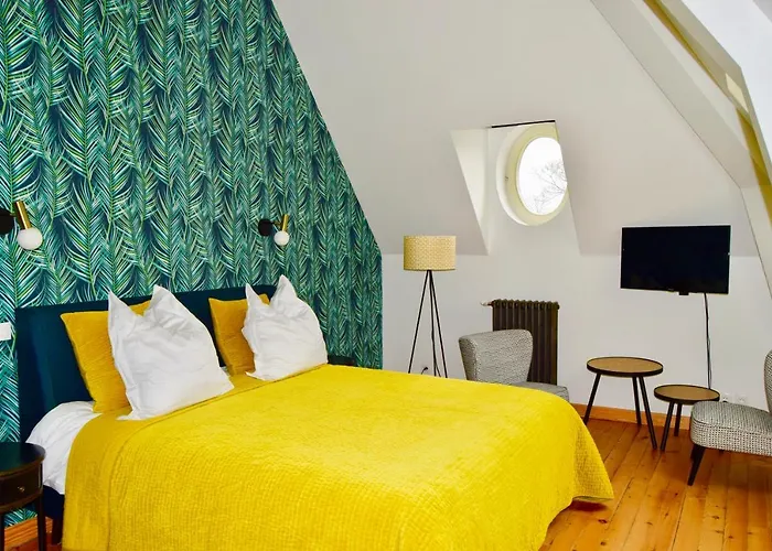 D'hotes Le Clos Des Marronniers Bed & Breakfast